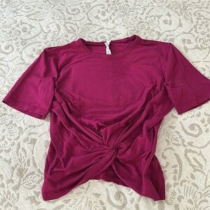Lululemon Crescent Tshirt - Size 8